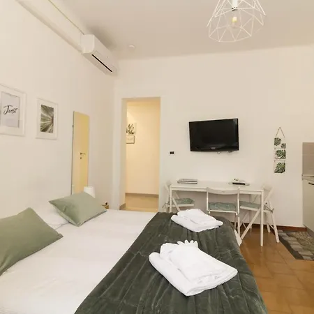 Al Zupgal By Apartment Ferrara